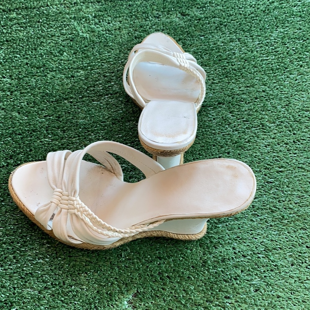 While leather sandals 🛍 - Picture 5 of 8